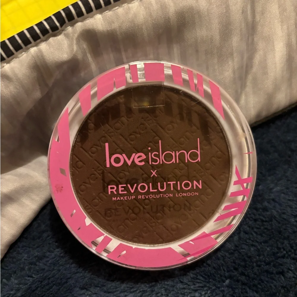 Revolution Mega Bronzer Sun-Kiss